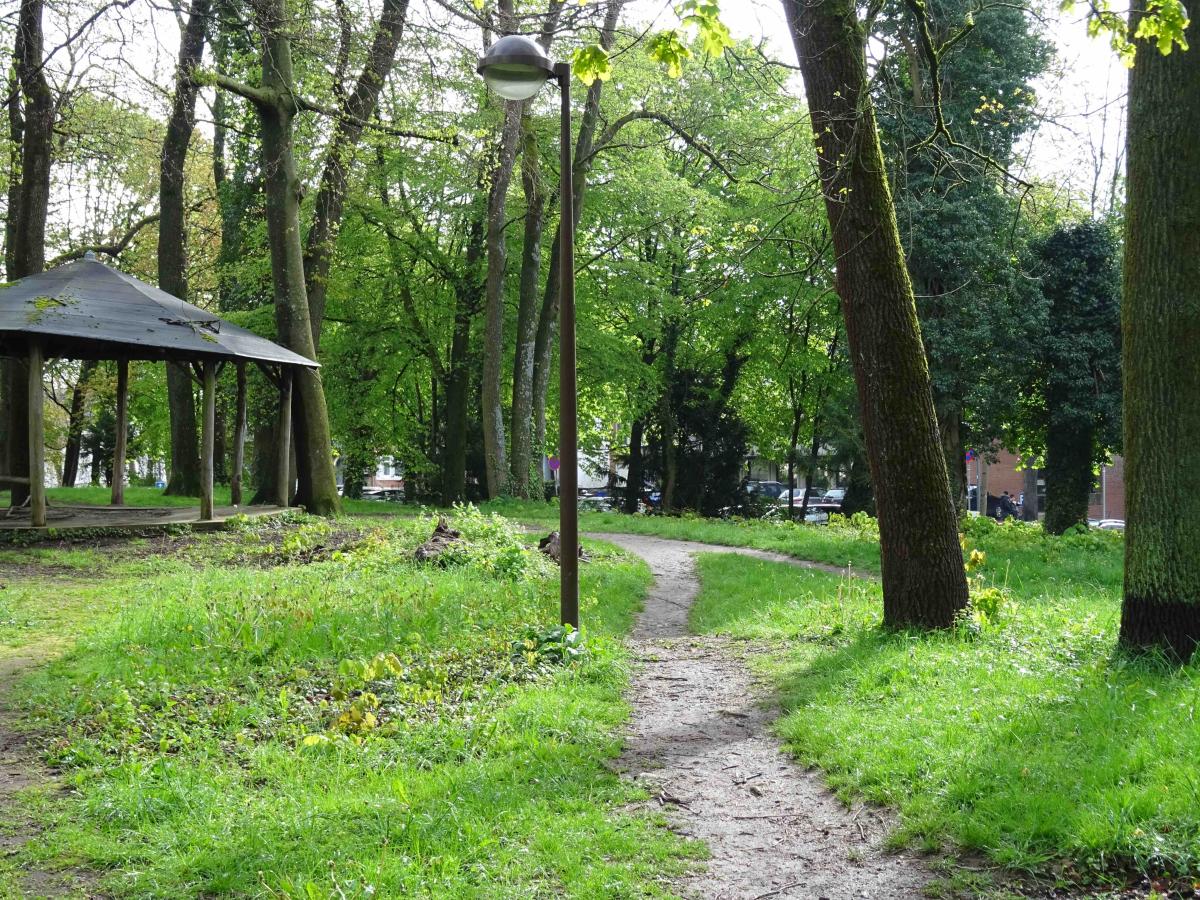 Le parc de la Tourelle (près de l'hôpital)