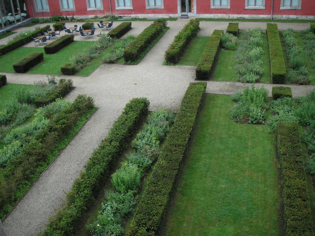 Jardin du Cloître Abbaye de Stavelot