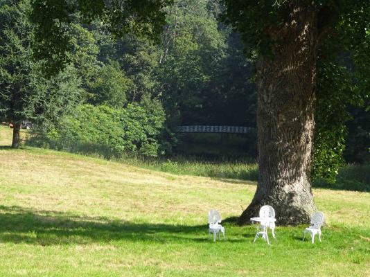 Parc du Château De Louvignies (Chaussée-Notre-Dame-Louvignie) 