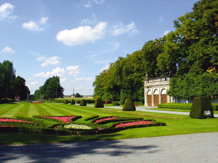 Vue du parc du château de Attre